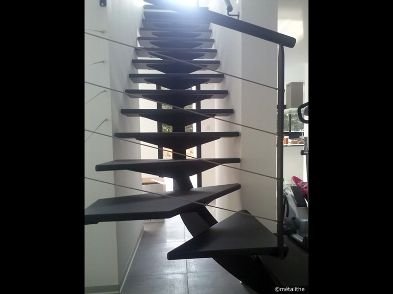 escalier acier moderne